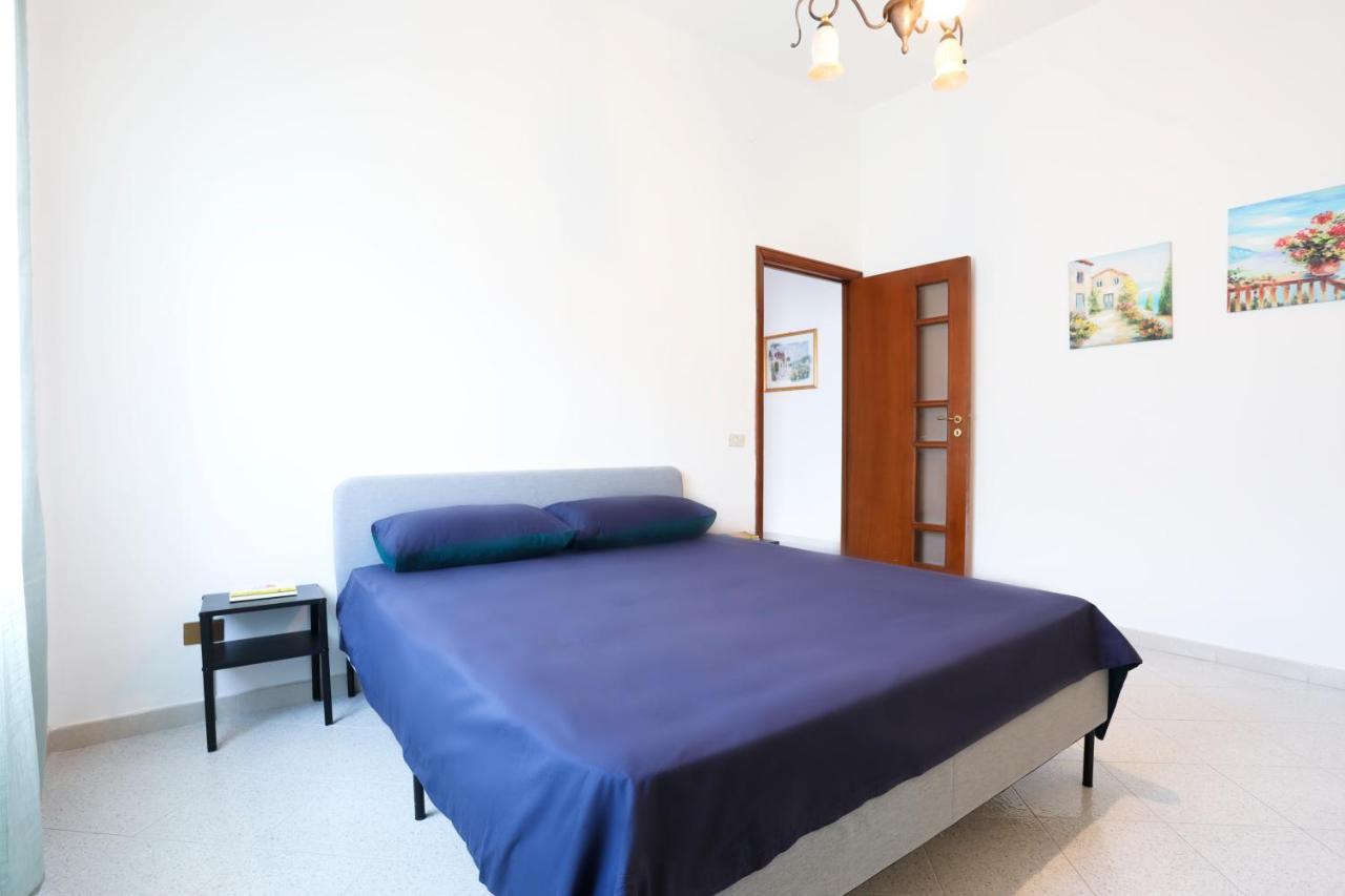 Bright Apartment Near The Sea With Parking Salerno Luaran gambar