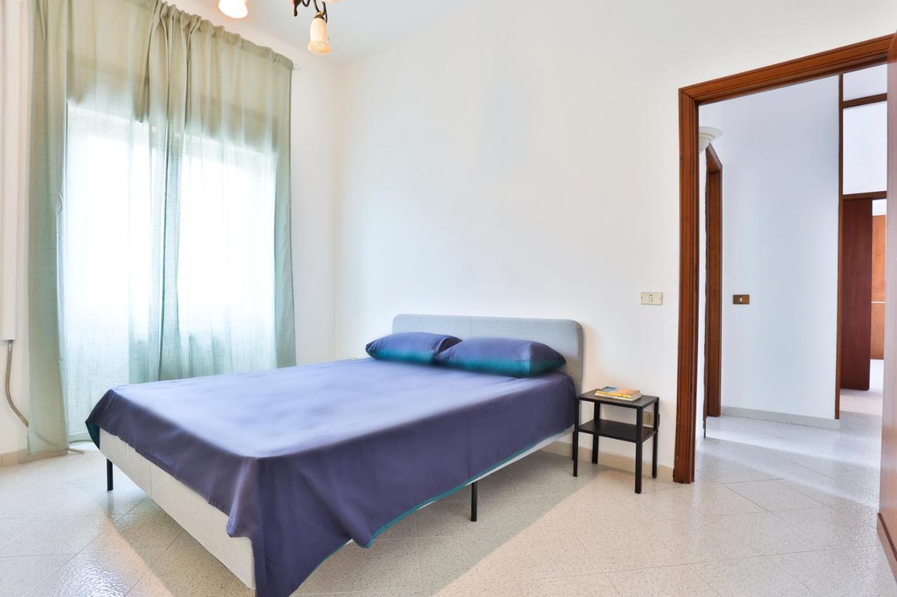 Bright Apartment Near The Sea With Parking Salerno Luaran gambar