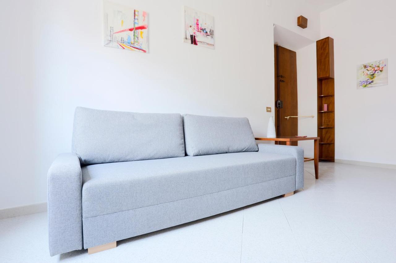 Bright Apartment Near The Sea With Parking Salerno Luaran gambar