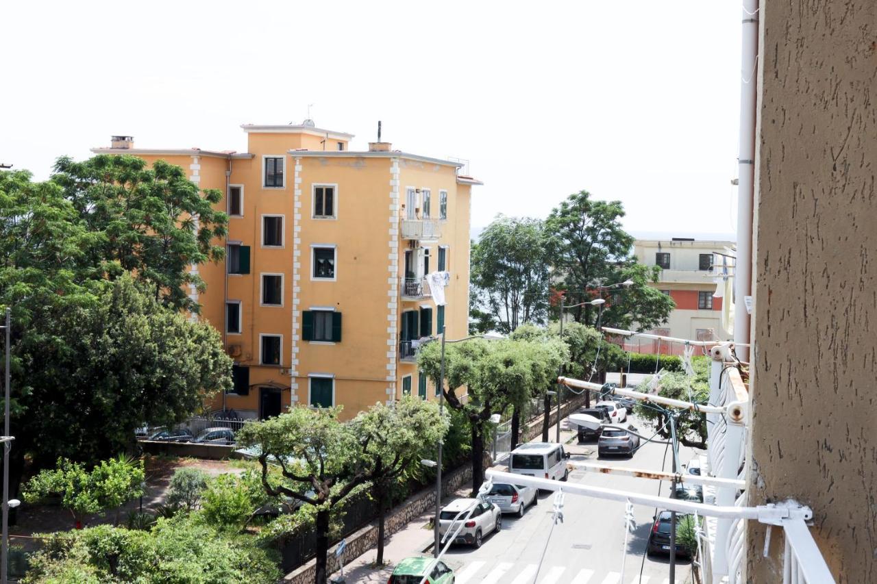 Bright Apartment Near The Sea With Parking Salerno Luaran gambar
