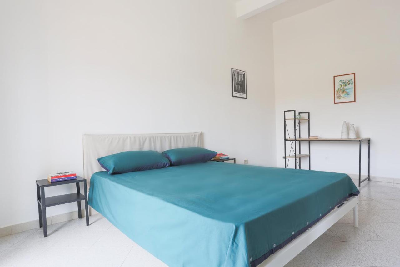 Bright Apartment Near The Sea With Parking Salerno Luaran gambar