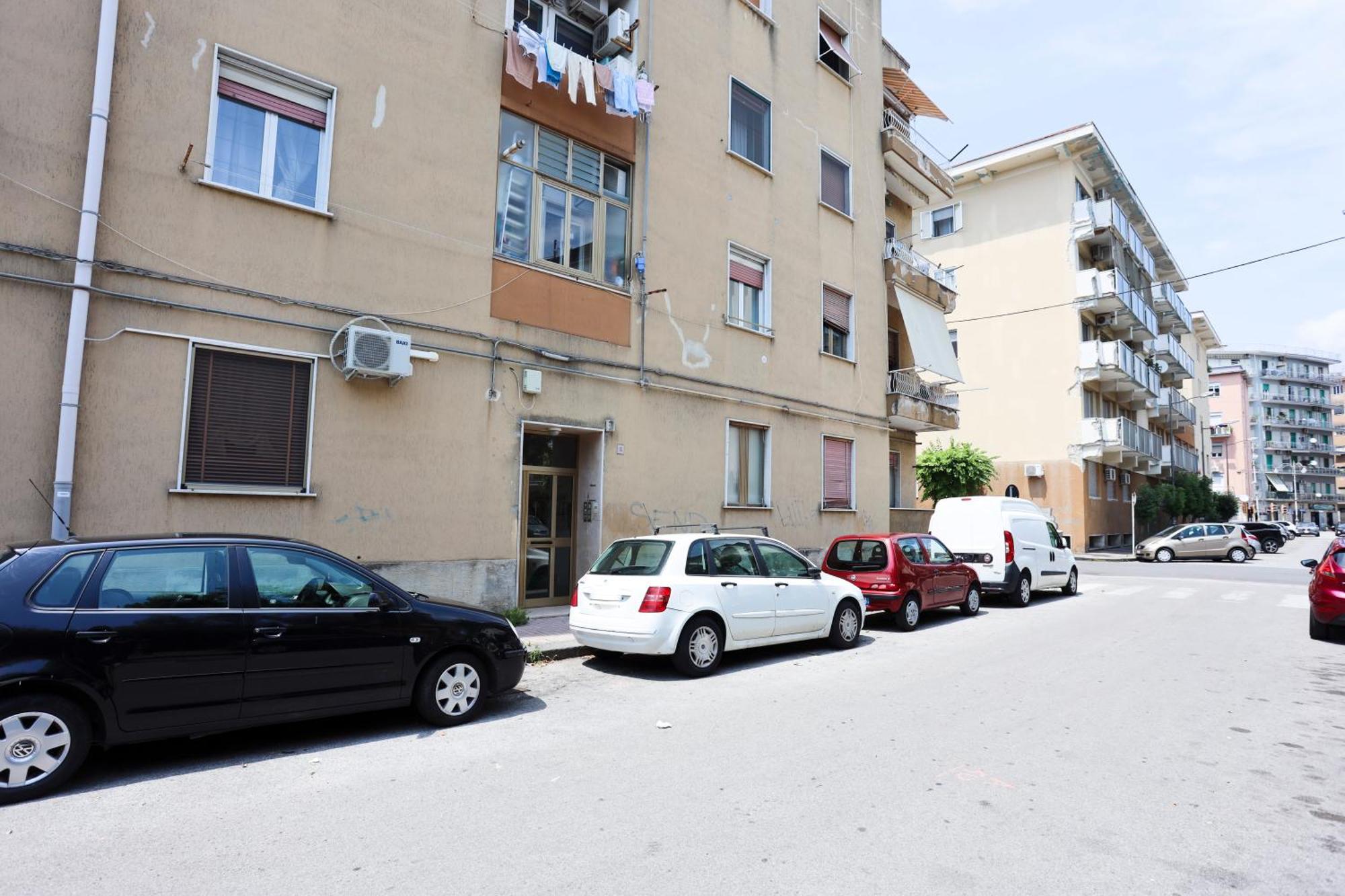 Bright Apartment Near The Sea With Parking Salerno Luaran gambar